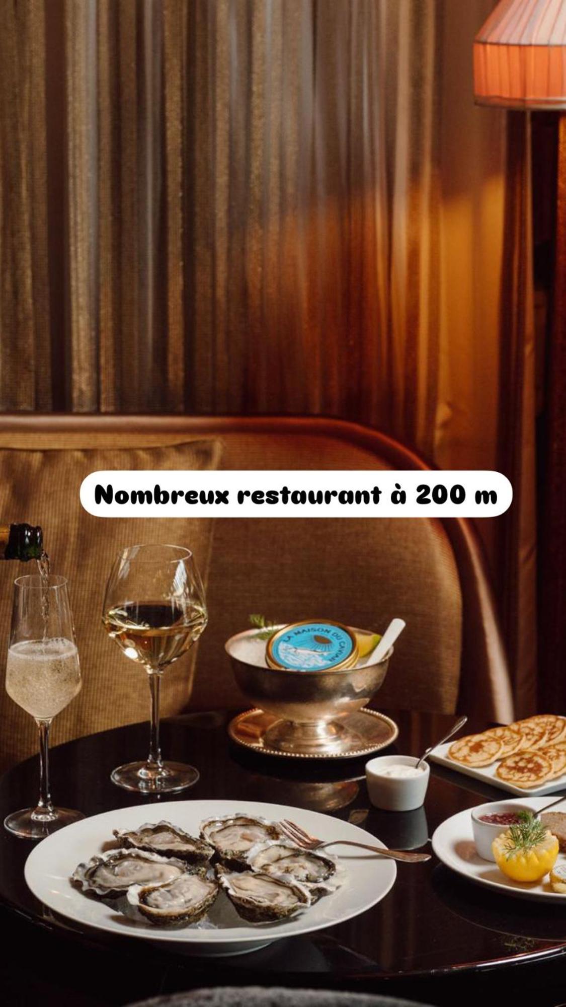 Swan House Champs Elysée