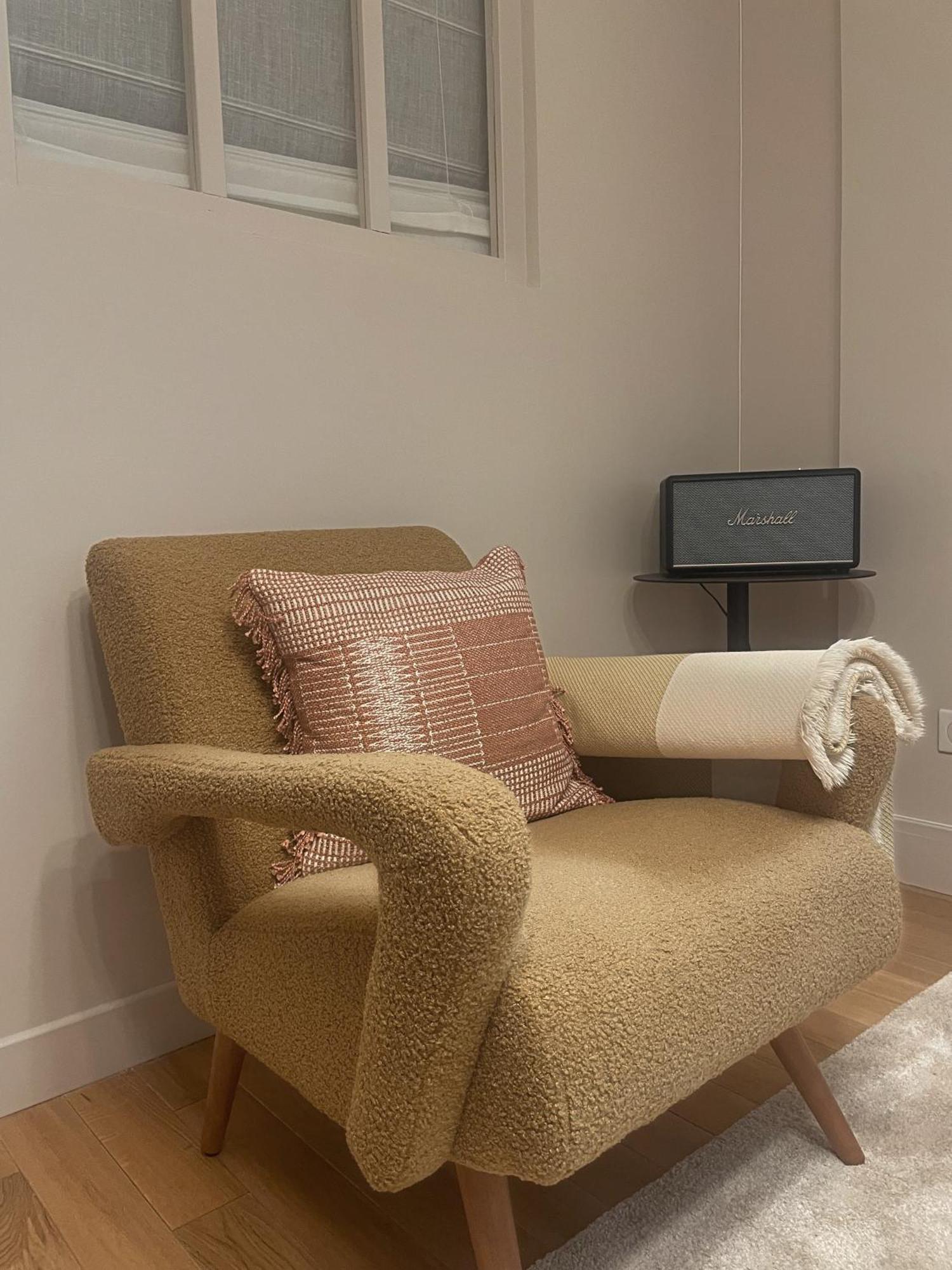 Swan House Champs Elysée